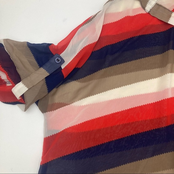 Romeo and Juliet off the shoulder loose fitting collared shirt size small - Picture 5 of 8